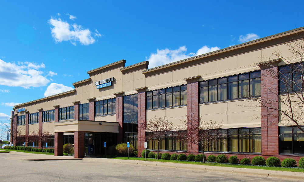 East Grand Forks, MN, office builder and general contractor