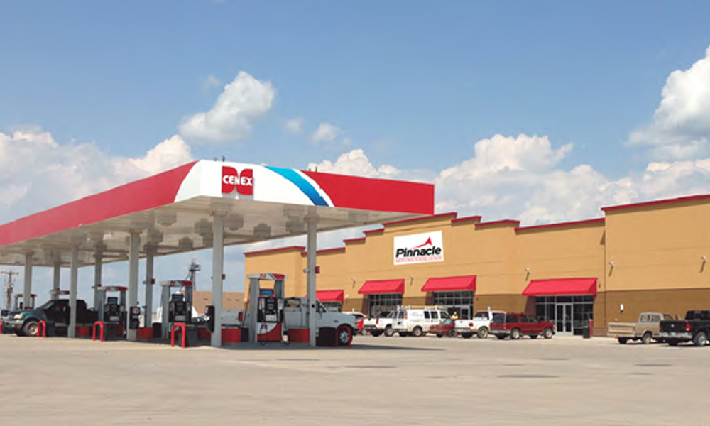 East Grand Forks, MN, retail general contractor