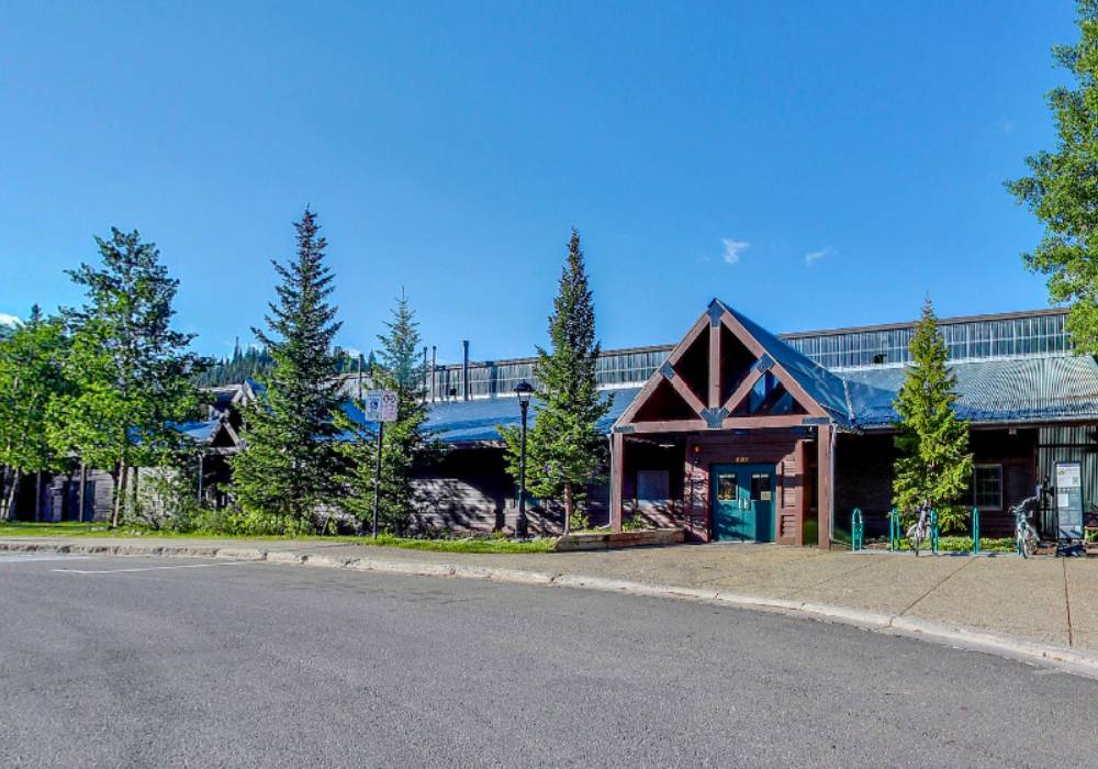 Breckenridge, Colorado Outdoor Covered Ice Rinks