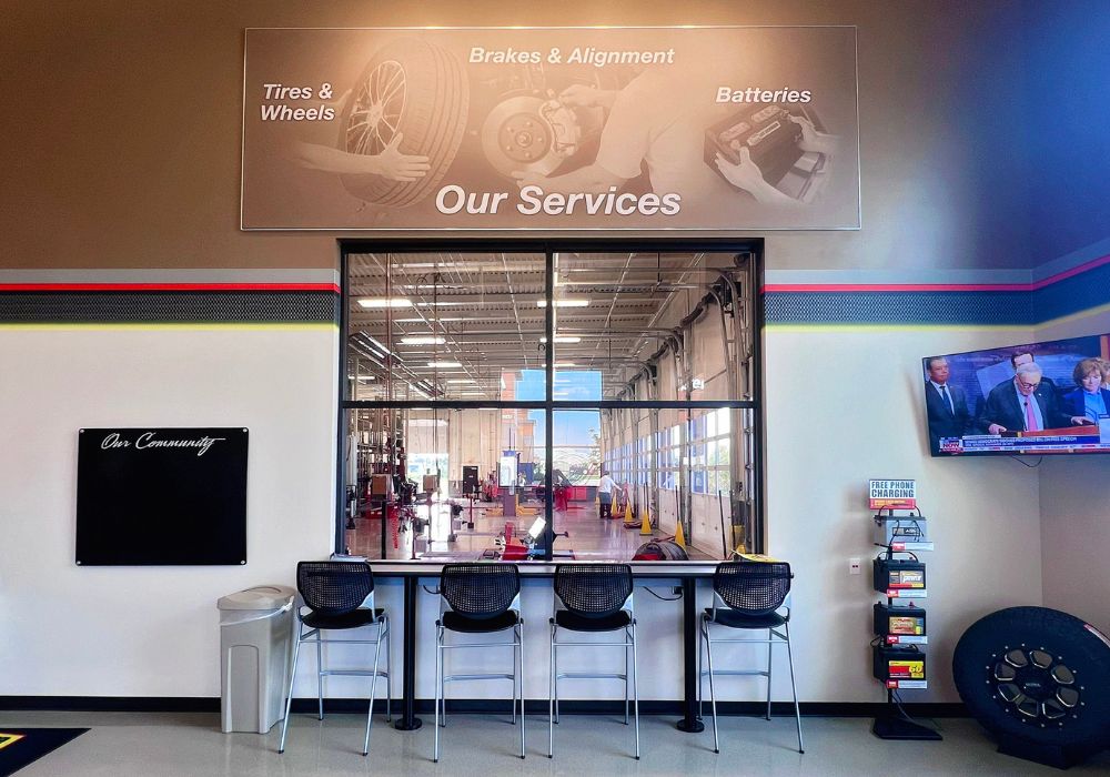 Les Schwab Tire Center, Retail Construction Services, Blaine, Minnesota