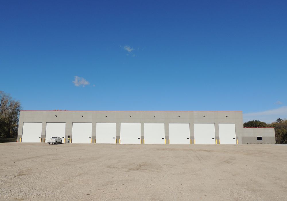 Vic's Crane Maintenance Shop and Office Precast Concrete Building