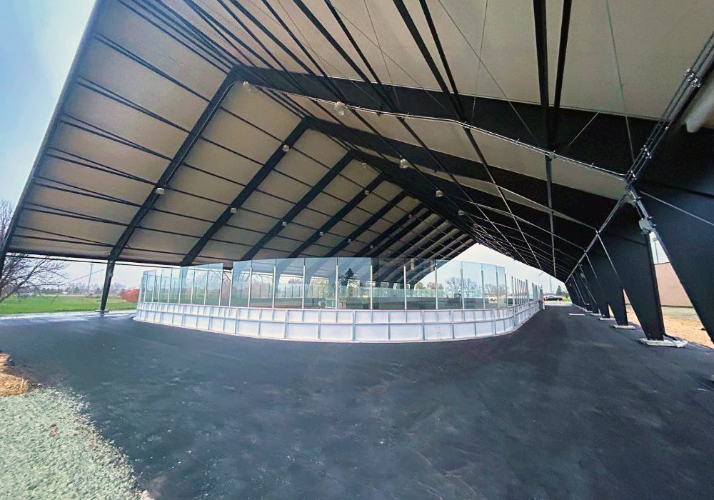 Willmar, Minnesota Outdoor Covered Ice Rinks