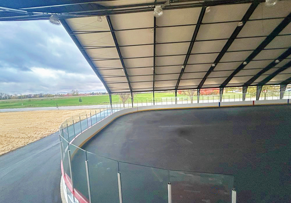 Willmar, Minnesota Outdoor Covered Ice Rinks