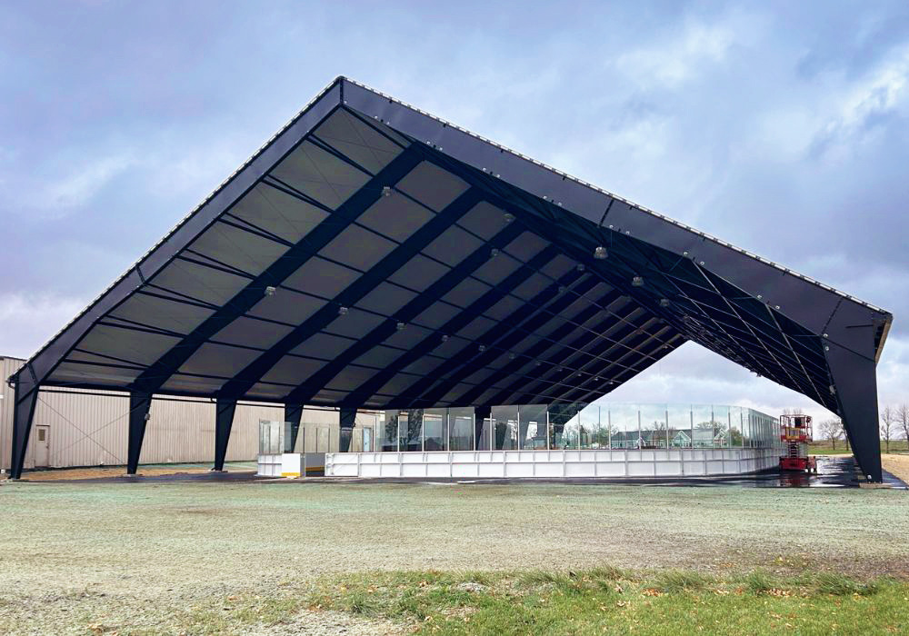 Willmar, Minnesota Outdoor Covered Ice Rinks