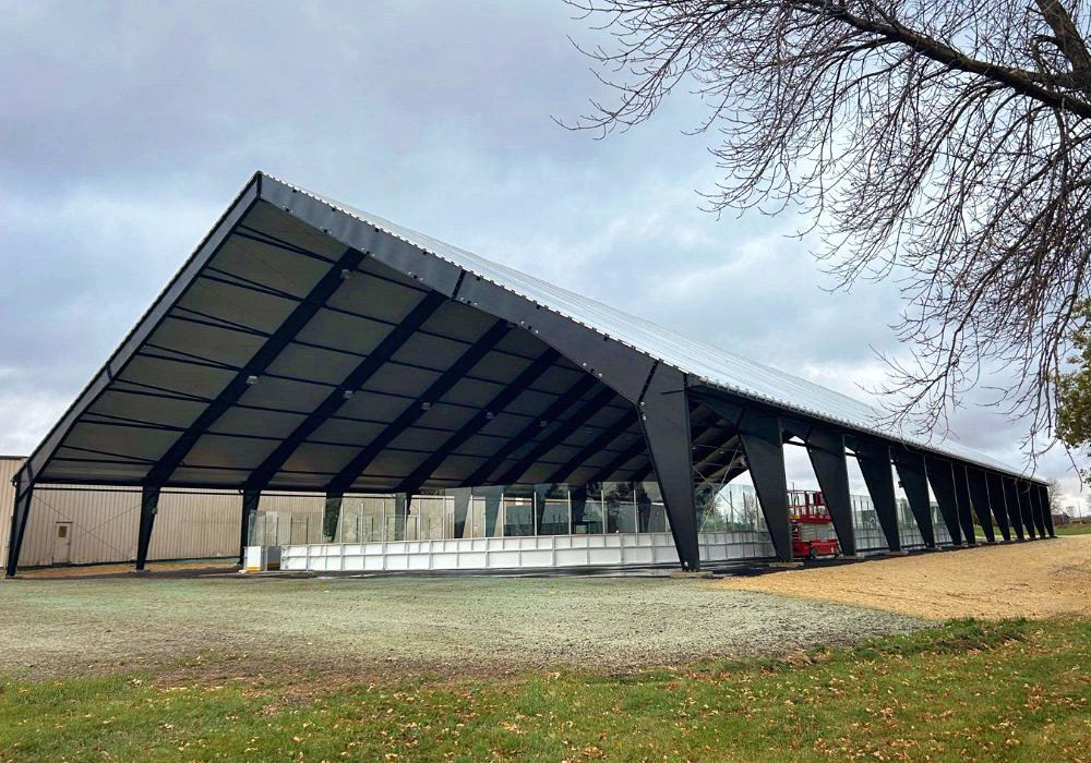 Willmar, Minnesota Outdoor Covered Ice Rinks