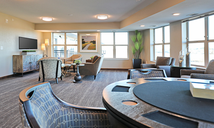 Fourth floor club room inside Brentwood Terrace Independent Senior Living Facility
