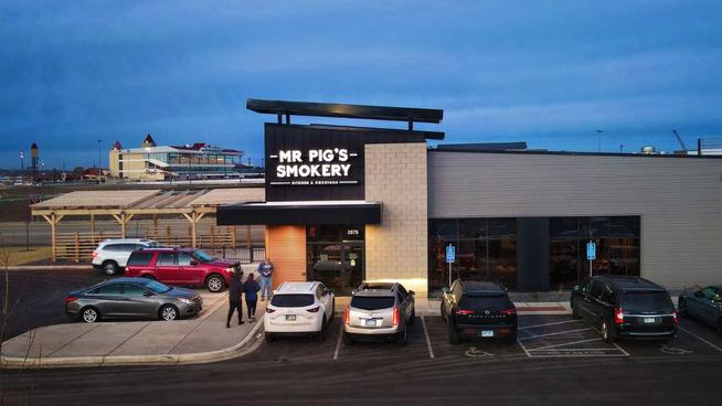Mr. Pig's Smokery, Shakopee, Minnesota