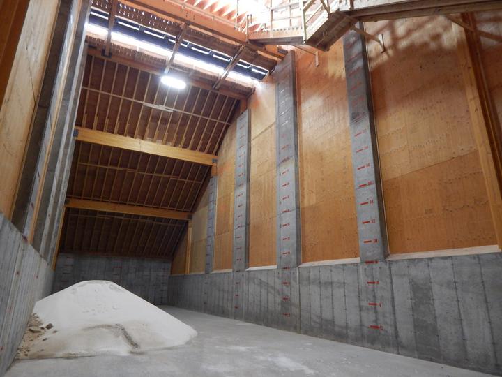 Receiving, storage, and load-out for the dry fertilizer storage building for CHS