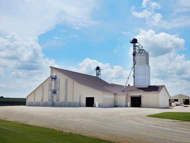 Exterior view of the dry fertilizer storage building for CHS in St. Charles, MN